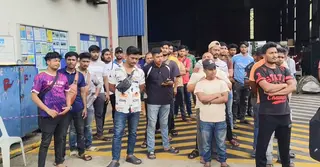 মালয়েশিয়ায় ‘নিষ্ঠুর বাস্তবতায়’ বাংলাদেশি প্রবাসীরা; দিন কাটছে অর্ধাহারে-অনাহারে